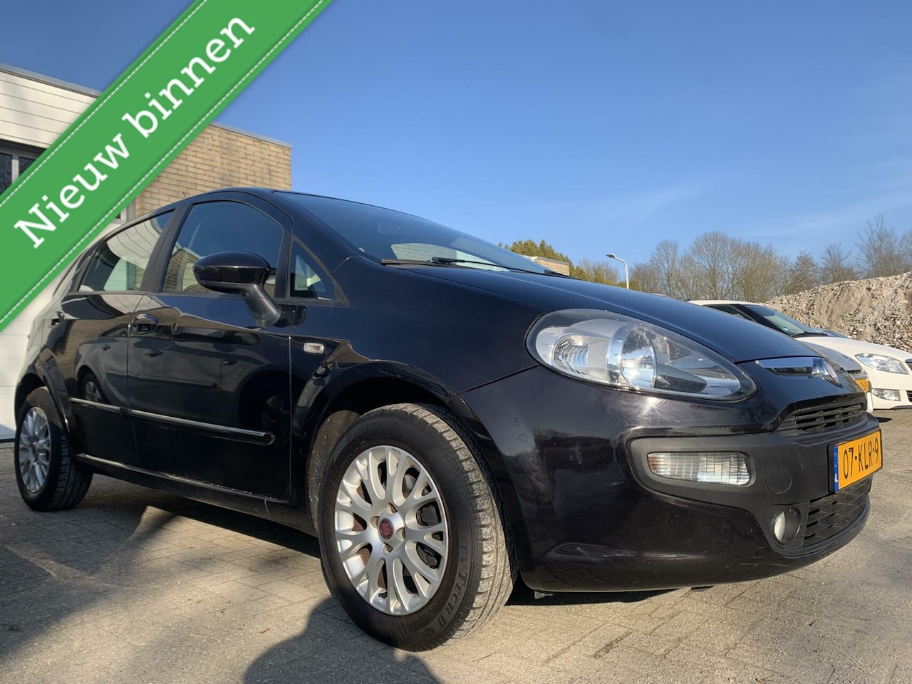 Fiat Punto Evo - 1.4 Dynamic 5DR Airco Cruise Handel/Export - AutoWereld.nl