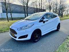 Ford Fiesta - 1.25 *NEW APK*SPORTIEVE AUTO*AIRCO*ELEK. RAMEN