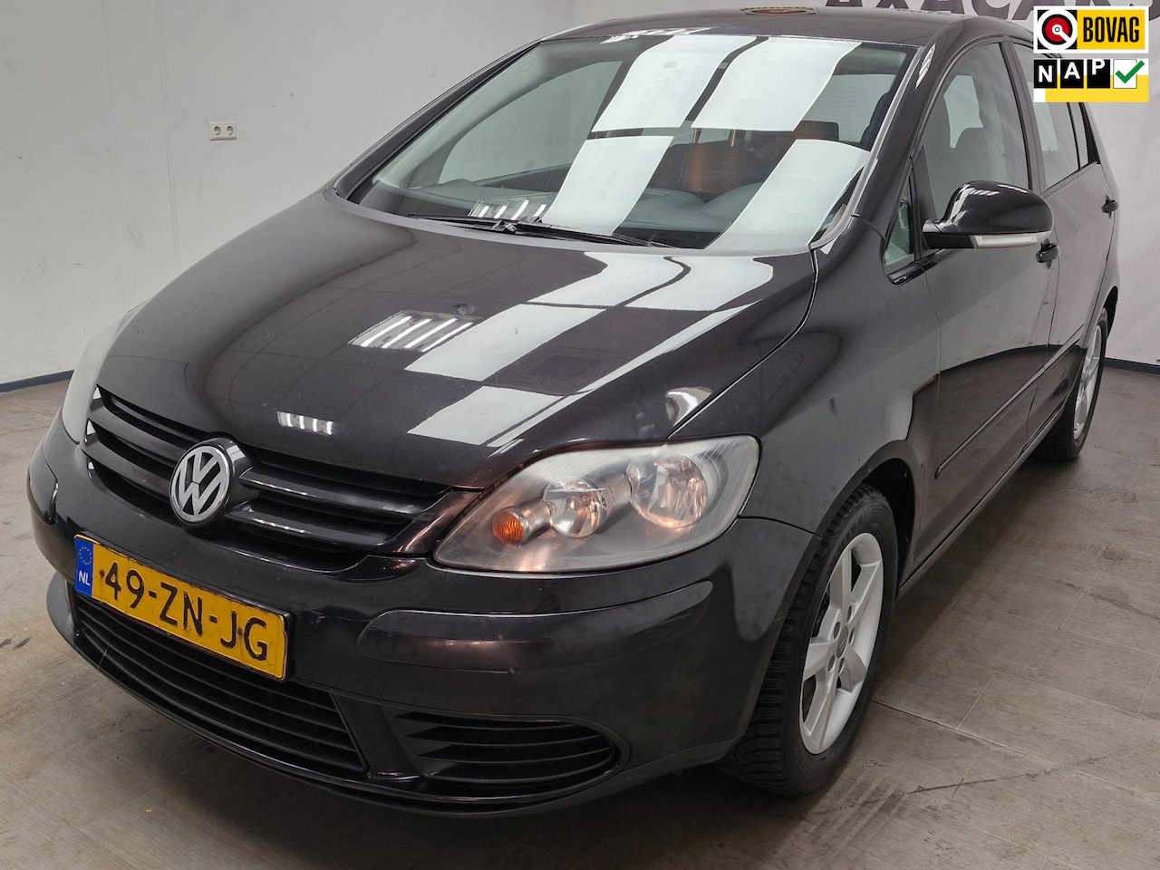 Volkswagen Golf Plus - 1.6 GARANTIE ! AIRCO ! NIEUWE APK ! RIJD PRIMA ! - AutoWereld.nl