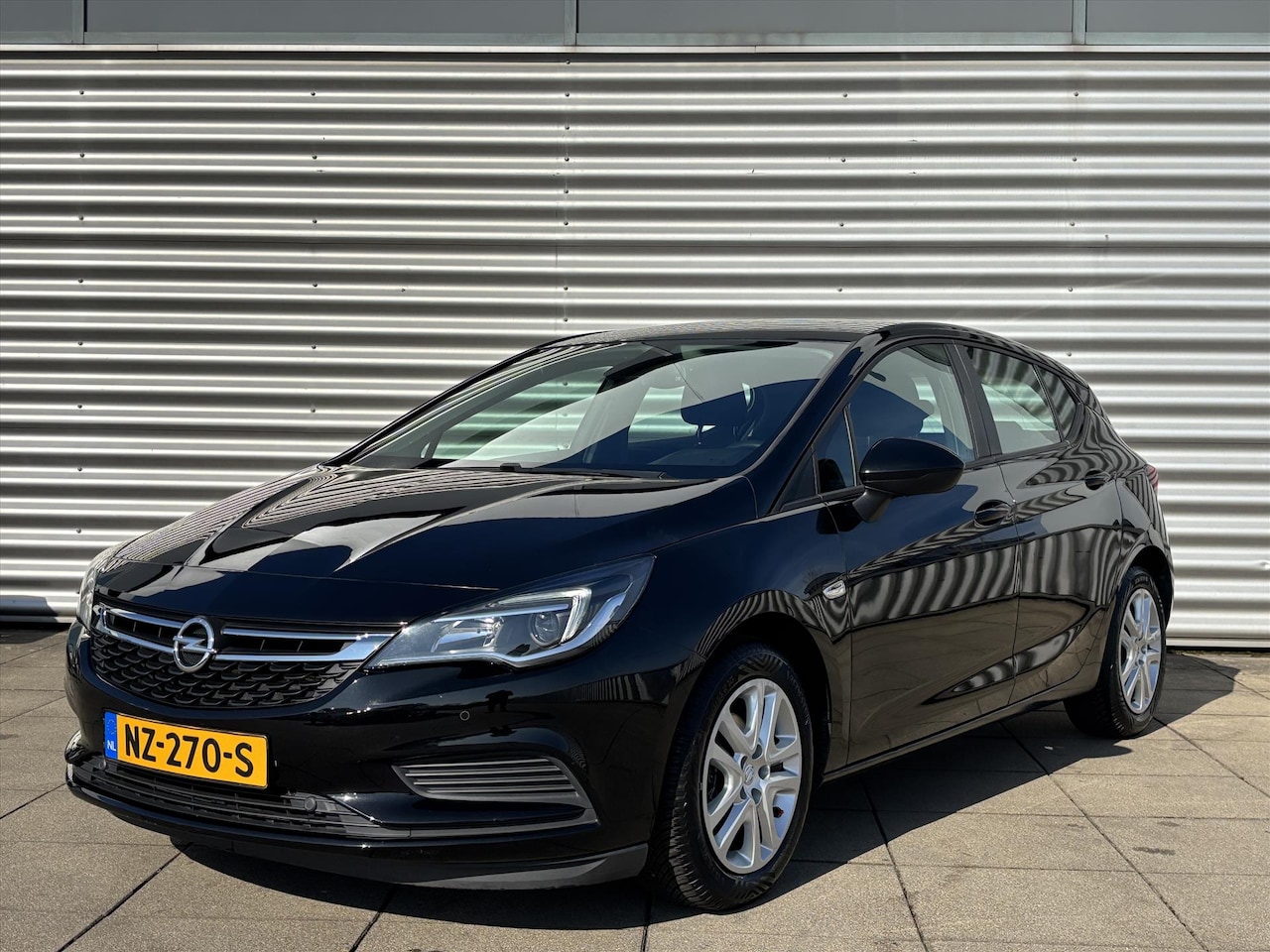 Opel Astra - 1.0 Turbo 105pk Automaat Easytronic Online Edition | Airconditioning | Parkeer camera | Tr - AutoWereld.nl