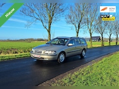 Volvo V70 - 2.4 D5 Comfort Line❗