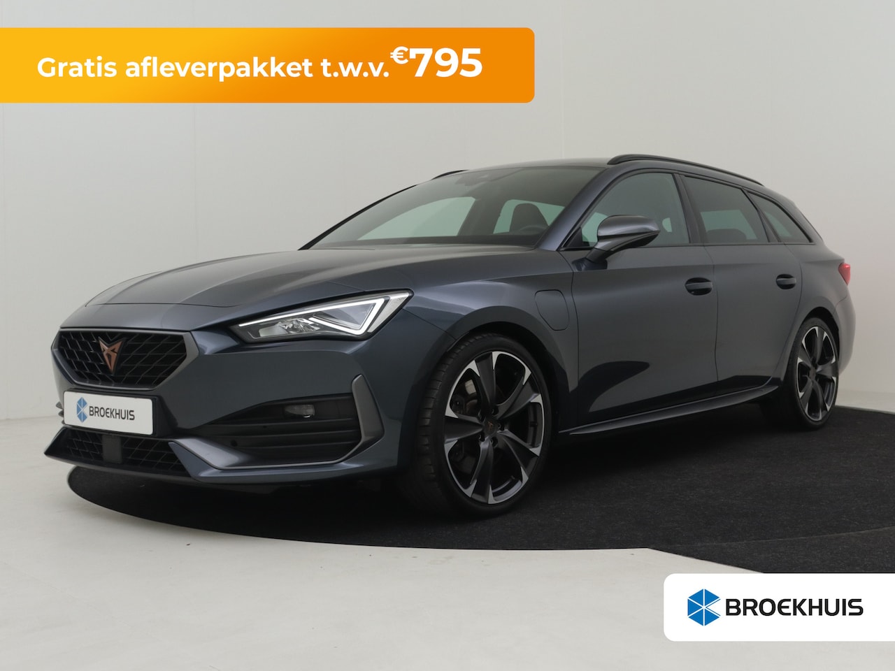 CUPRA Leon Sportstourer - 1.4 e-Hybrid VZ Adrenaline 245pk | Adaptief cruise control | Navigatie | Parkeersensoren a - AutoWereld.nl