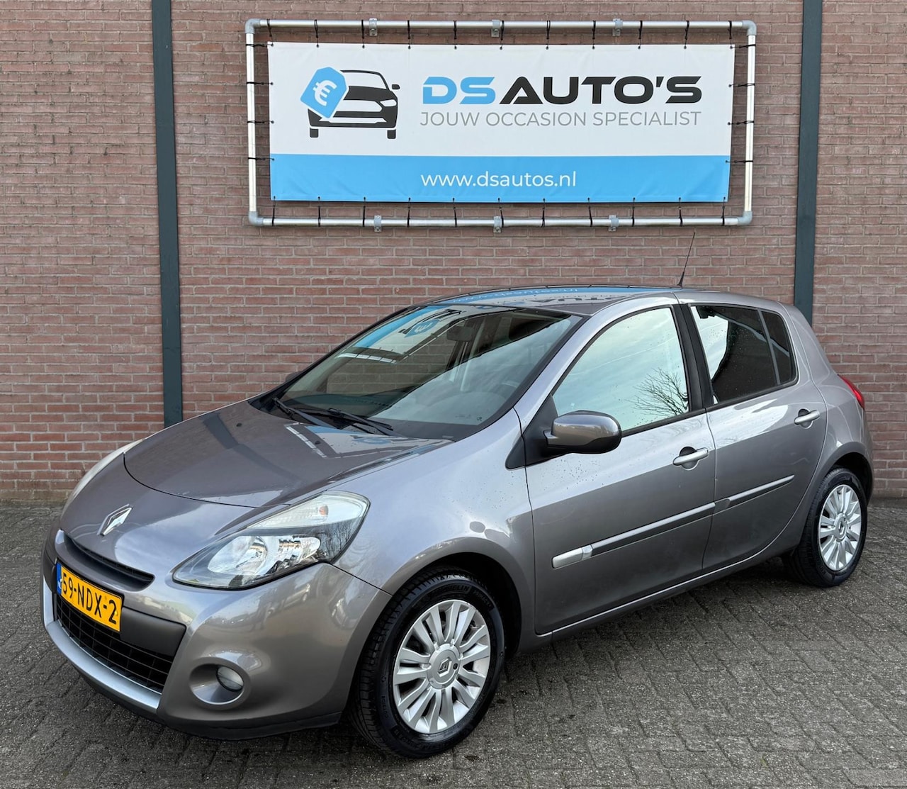 Renault Clio - 1.2 Collection 1.2 Collection - AutoWereld.nl