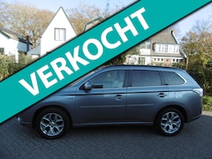 Mitsubishi Outlander - 2.0 PHEV Instyle+ 1e eig. Leder Schuifdak Trekhaak 1500kg