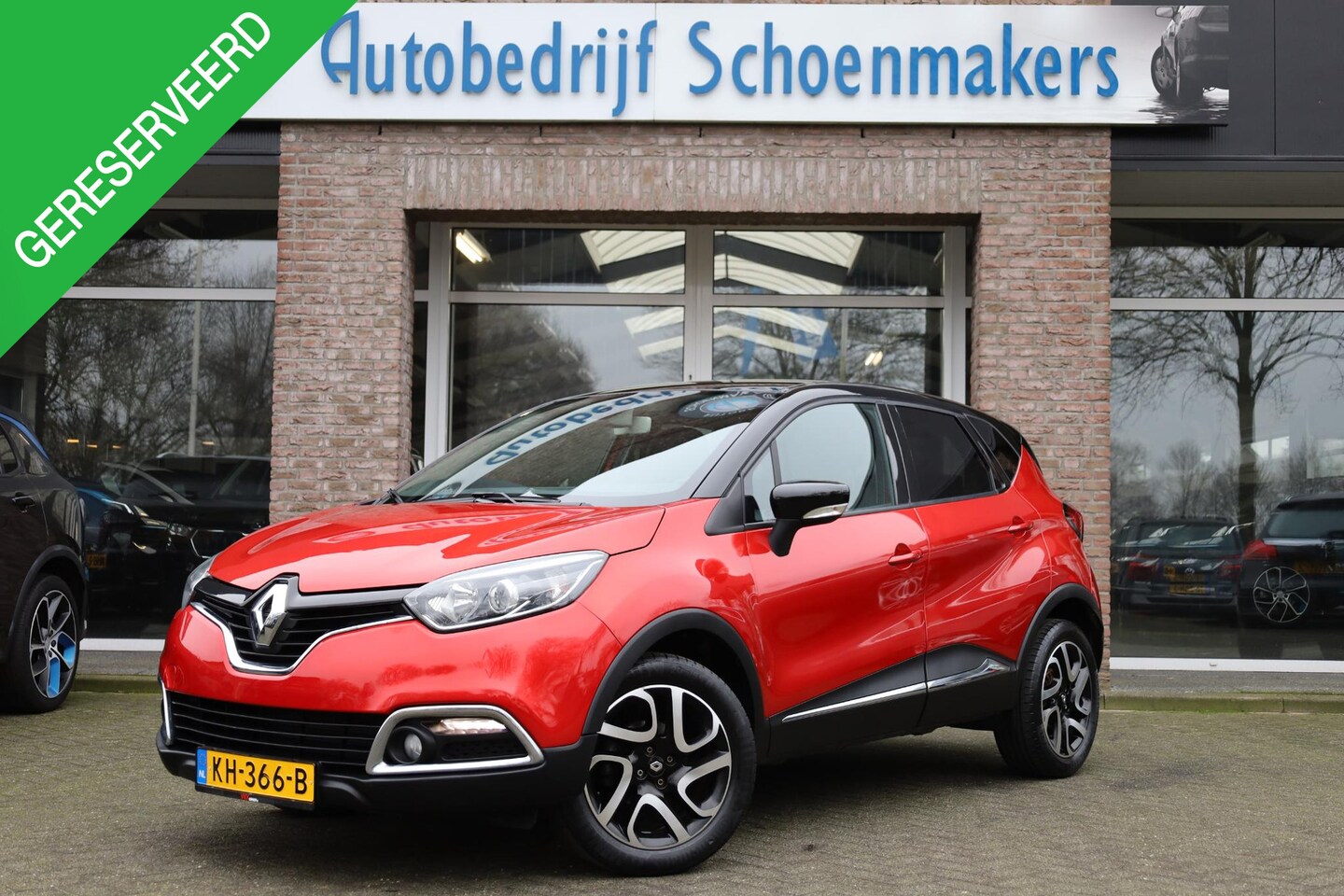 Renault Captur - 0.9 TCe Dynamique CAMERA DAB NAVI CRUISE 2xKEYLESS DUO-TONE 17"LMV CLIMA NAP PDC - AutoWereld.nl