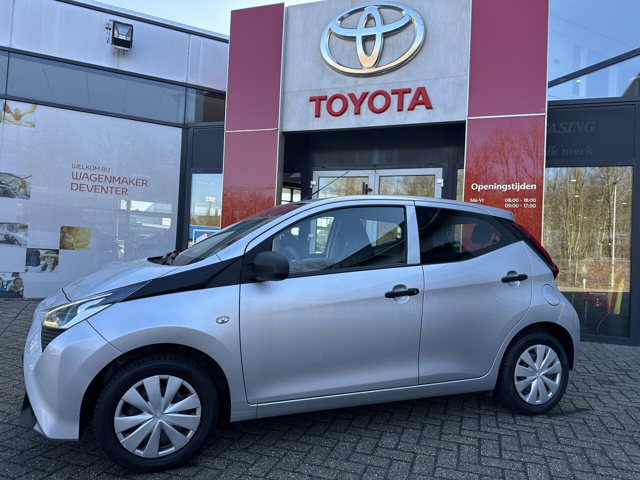 Toyota Aygo X - X-FUN 5-DEURS AIRCO CENTRL-VERGR-AFST. EL-RAMEN USB BLUETOOTH AUDIO-STUURWIELBED. NL-AUTO - AutoWereld.nl