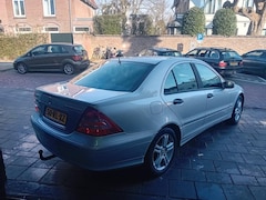 Mercedes-Benz C-klasse - 180 K. classic nw apk bij aflevering