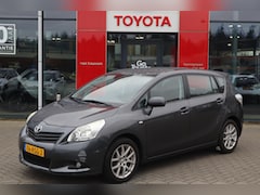 Toyota Verso - 1.8 VVT-I BUSINESS AUTOMAAT NAVI PANORAMADAK TREKHAAK CAMERA CLIMA