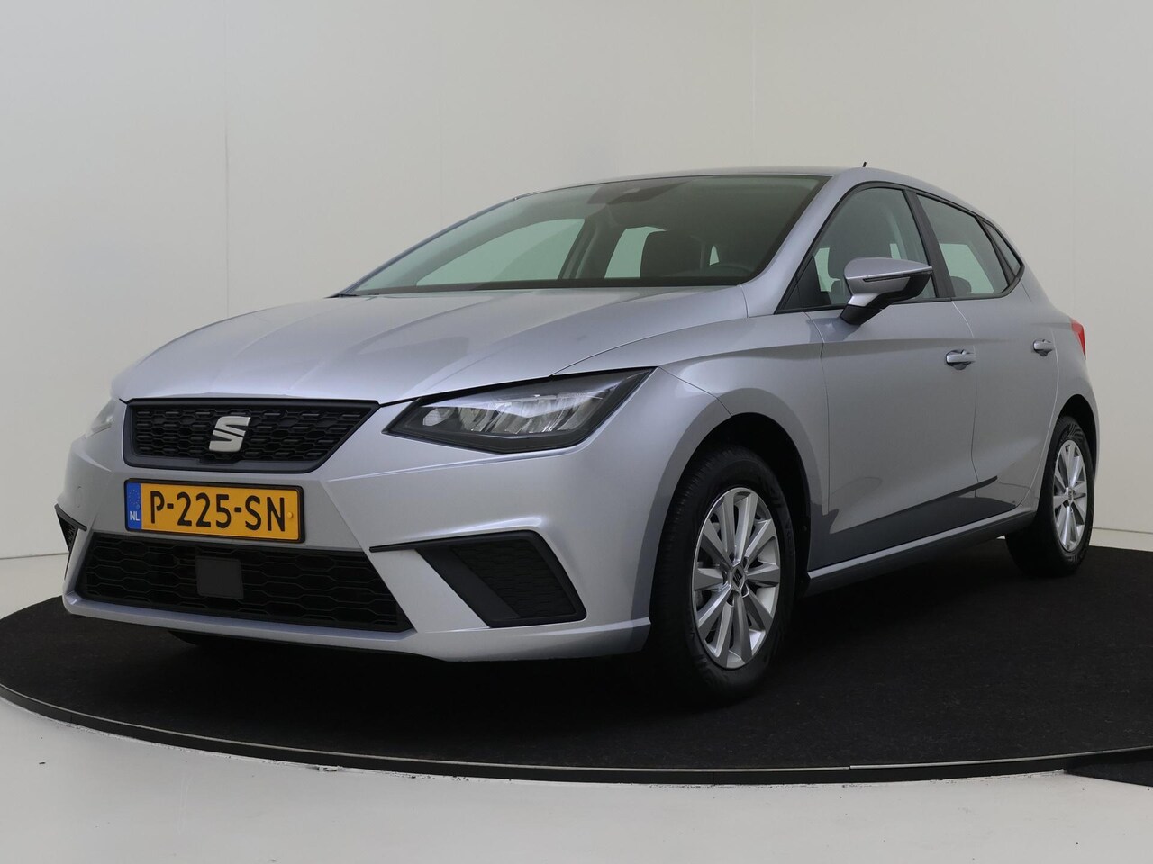 Seat Ibiza - 1.0 EcoTSI Style | Lane assist | CarPlay | Climate control | DAB radio | Bluetooth | Elekt - AutoWereld.nl