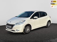 Peugeot 208 - 1.2 VTi Envy | 5-Drs | Cruise | Navi | Parkeersensoren Achterzijde | Clima | Origineel Ned