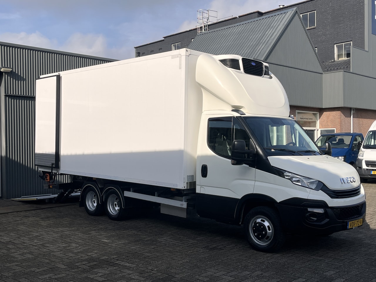 Iveco Daily - 35C16D Koelvries wagen -20° 3690 kg laadvermogen Be-combi Koelwagen Koeling Laadklep 1000k - AutoWereld.nl