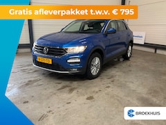 Volkswagen T-Roc - 1.5 TSI 150 pk Style 7-DSG | Navigatie | Achteruitrijcamera | Cruise control adaptief |