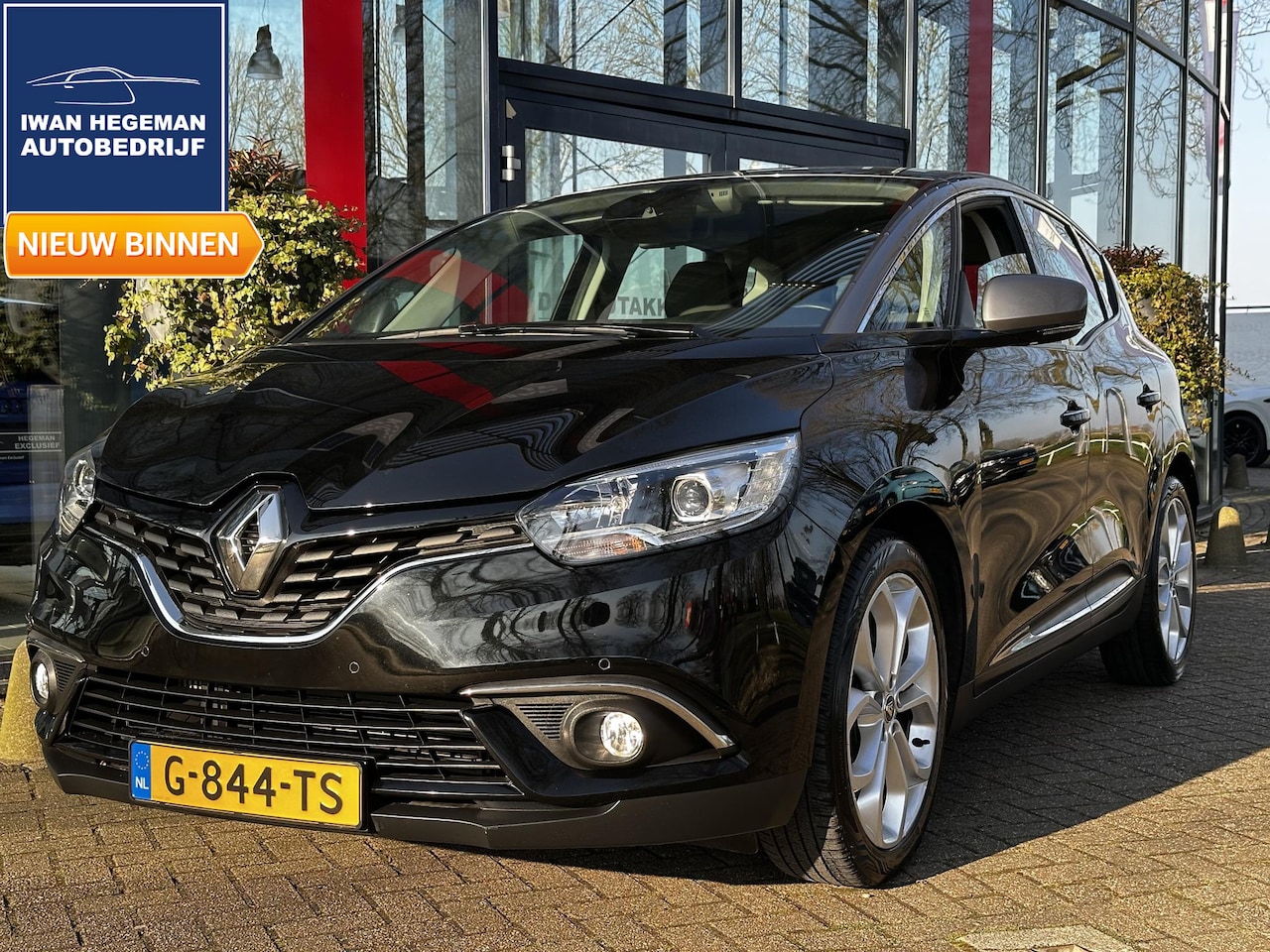 Renault Scénic - 1.3 TCe Limited 140PK | Navi | ECC | PDC | Cruise Control | 20inch - AutoWereld.nl