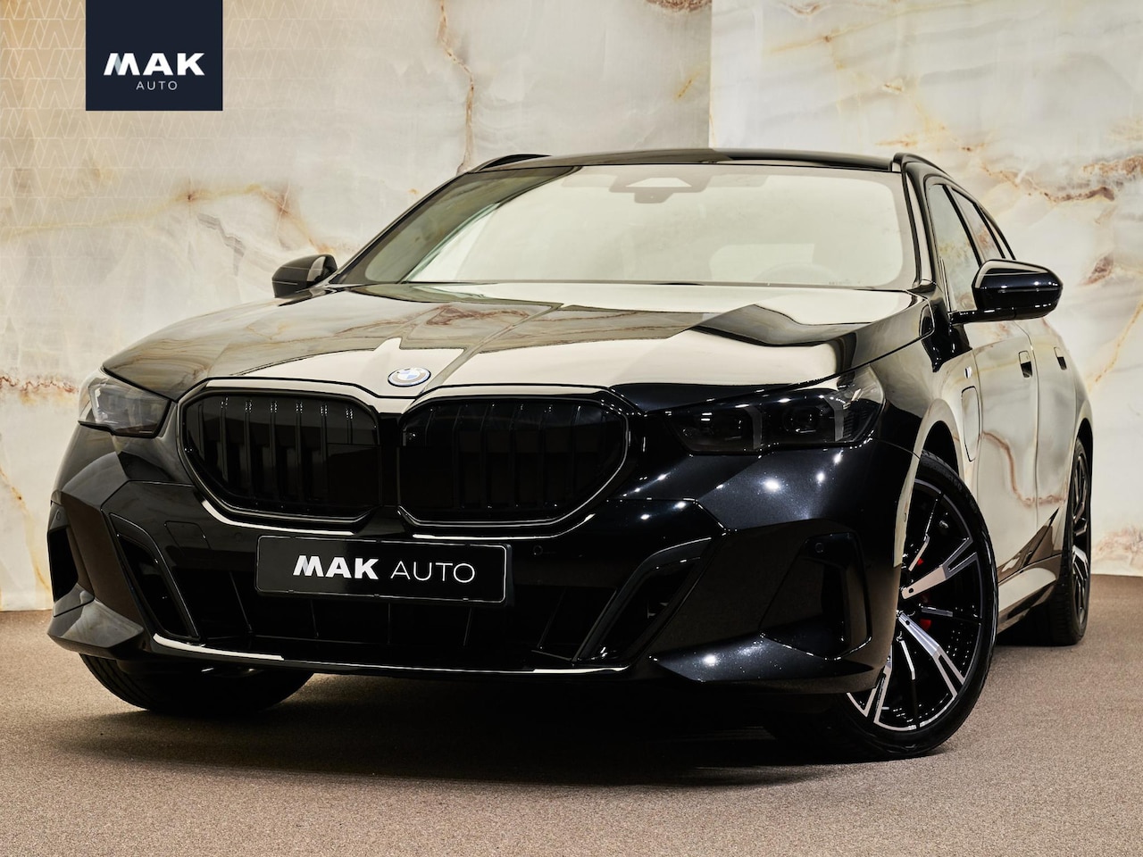 BMW 5-serie Touring - 530e xDrive M Sport Pro, pano, H/K, 20", stl.ventilatie, Driving Plus, tr.haak, privacy, N - AutoWereld.nl