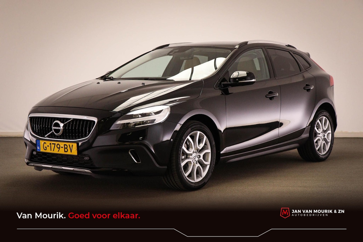 Volvo V40 Cross Country - 1.5 T3 Polar+ Luxury | STANDKACHEL | FULL LED | TREKHAAK | NAVIGATIE | CAMERA - AutoWereld.nl