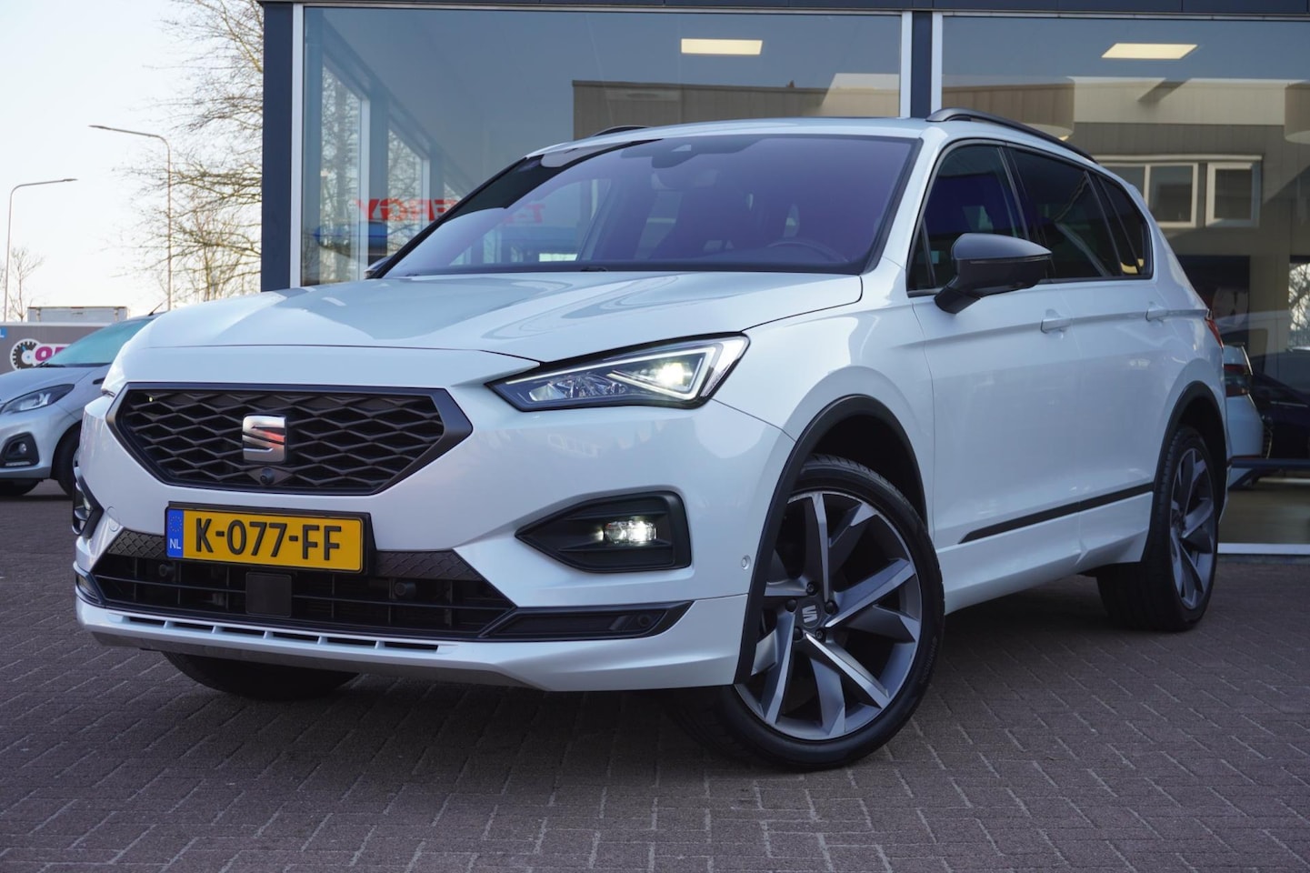 Seat Tarraco - 1.5 TSI FR | Automaat | Panodak | Schaalstoelen | Vol opties | Dealerauto | Elek. Pakket | - AutoWereld.nl