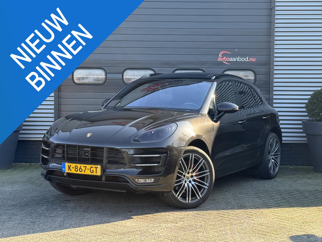 Porsche Macan - 3.6 Turbo | Sport Chrono | Panoramadak | Camera | Carbon | Stoelventilatie/Verwarming | - AutoWereld.nl