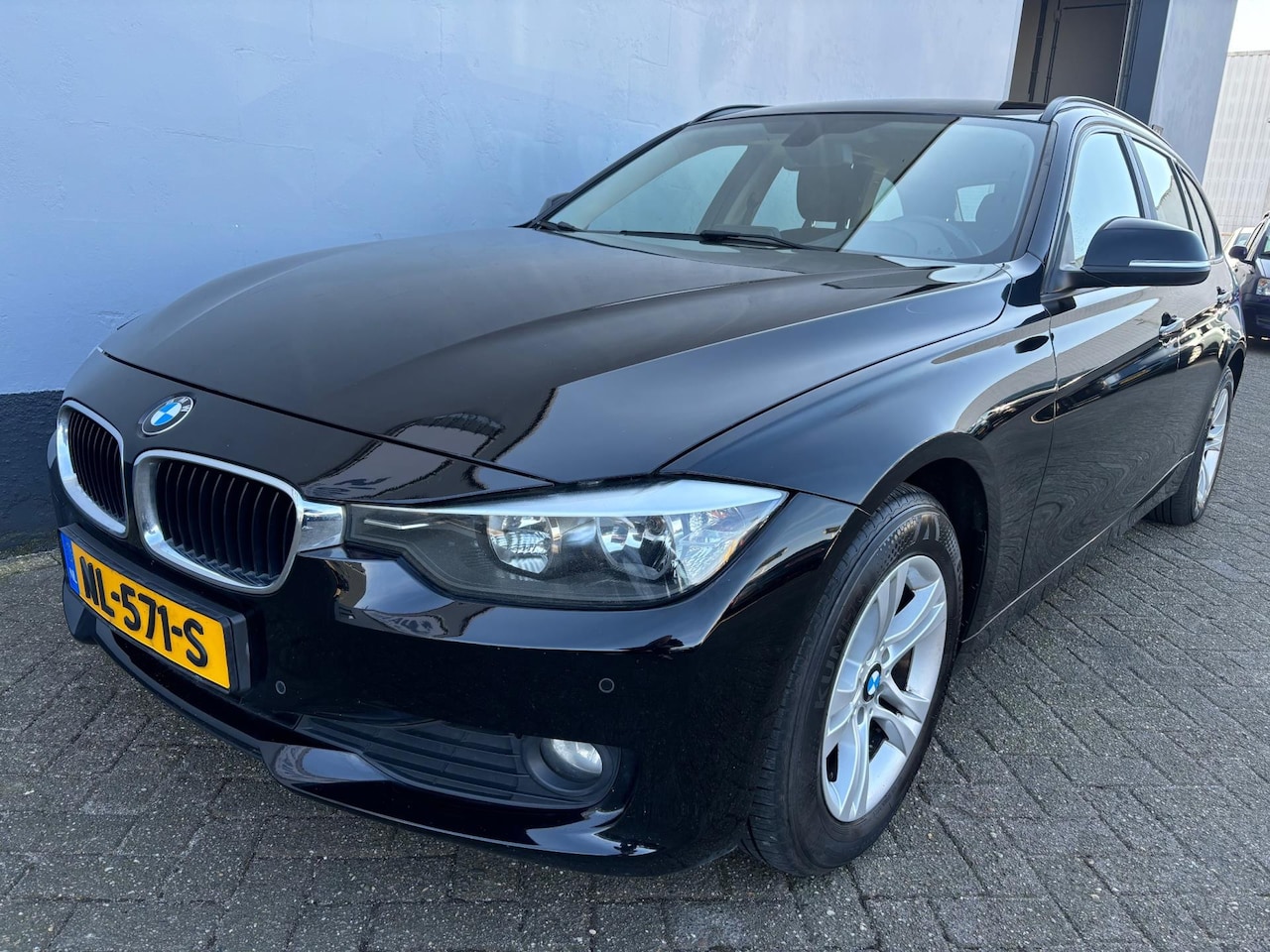 BMW 3-serie Touring - 316i High Executive Automaat - AutoWereld.nl