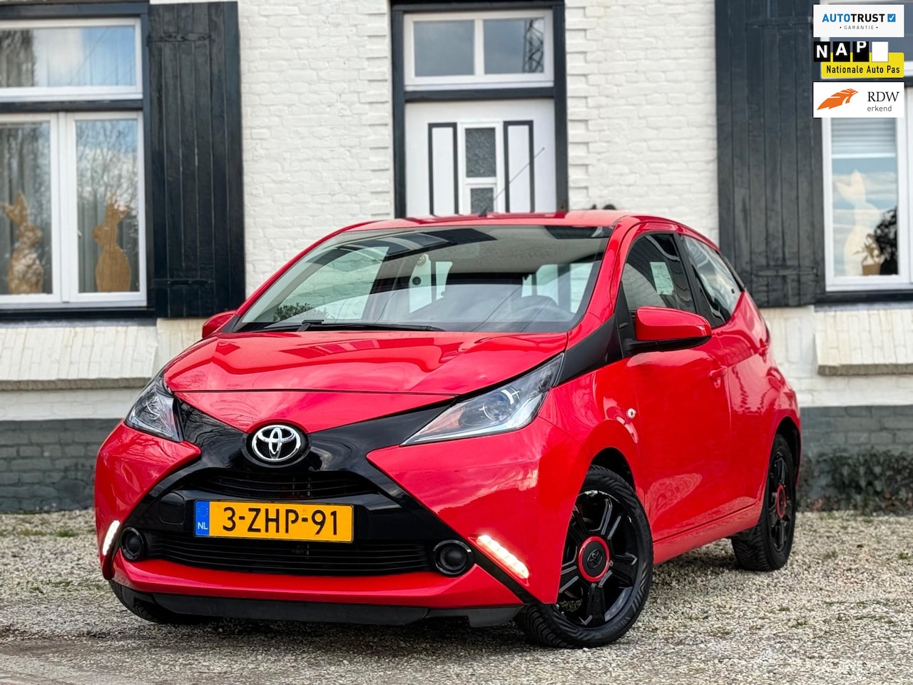 Toyota Aygo - 1.0 VVT-i x-play|Camera|Bluetooth|Nette auto! - AutoWereld.nl