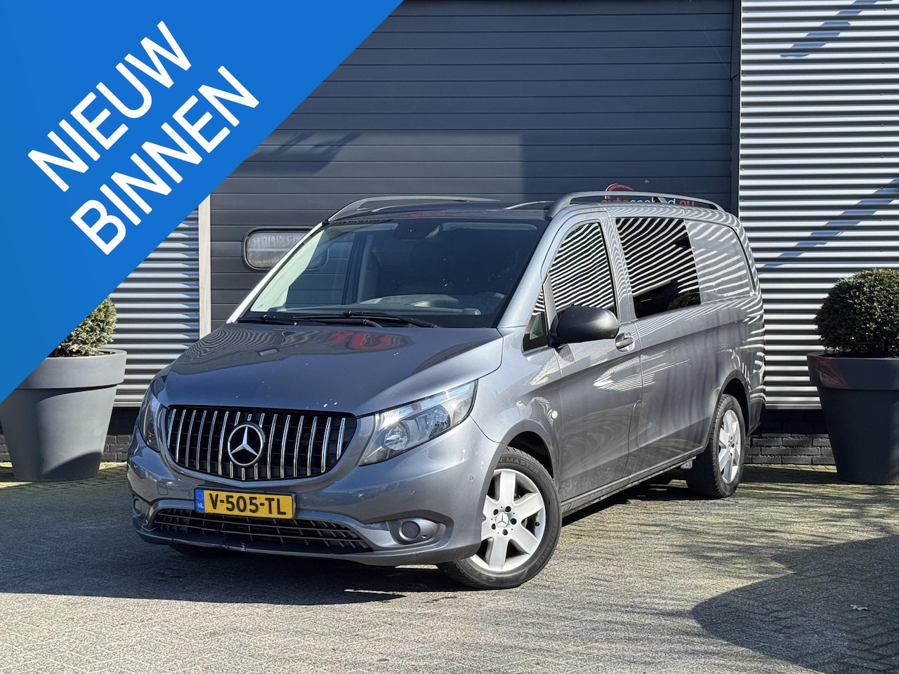 Mercedes-Benz Vito - 114 CDI Lang DC Comfort | Camera | Trekhaak | Climate Control | Cruise Control | Lichtmeta - AutoWereld.nl