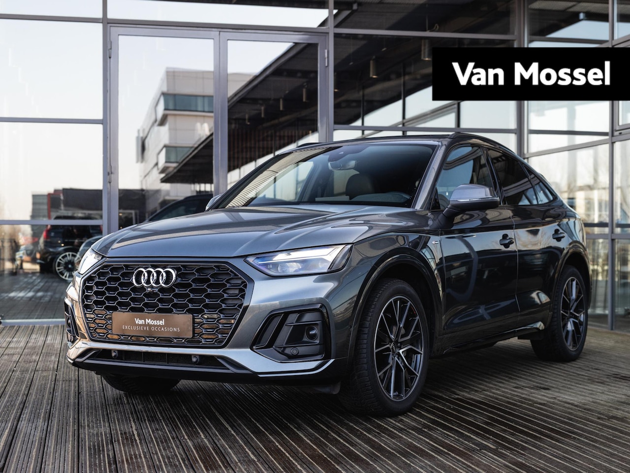 Audi Q5 Sportback - Bus.Ed.Adv. 35 TDI S tronic S-LINE | PANORAMADAK | NAVIGATIE | CAMERA | HALF-LEDER | LED - AutoWereld.nl