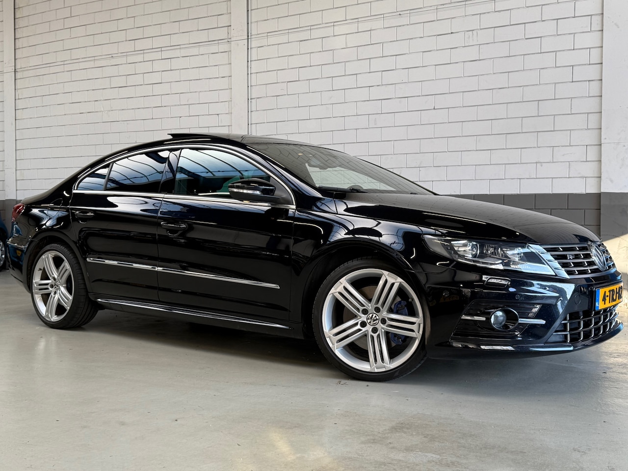 Volkswagen CC - 3.6 V6 4Motion R-Line - AutoWereld.nl