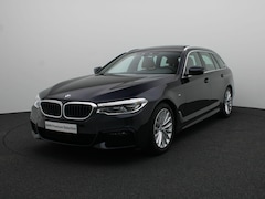 BMW 5-serie Touring - 520i High Executive | M Sportpakket | Panoramadak | Comfortstoelen | HIFI | 19"