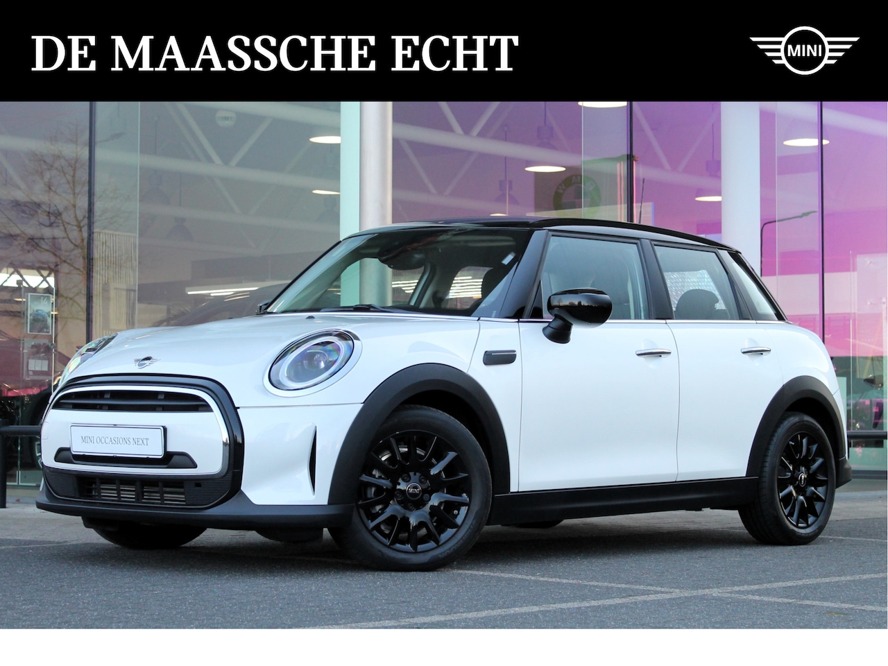 MINI Cooper - Hatchback Classic Automaat / Sportstoelen / Cruise Control / LED / PDC achter / Navigatie - AutoWereld.nl