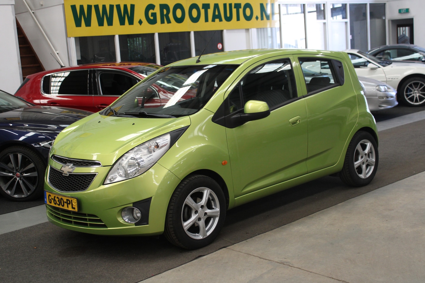 Chevrolet Spark - 1.0 16V L Airco, Isofix, Stuurbekrachtiging - AutoWereld.nl