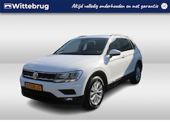 Volkswagen Tiguan - 1.5 TSI 130pk Comfortline Navigatie / LM 17 inch / Parkeersensoren / Climatronic airco