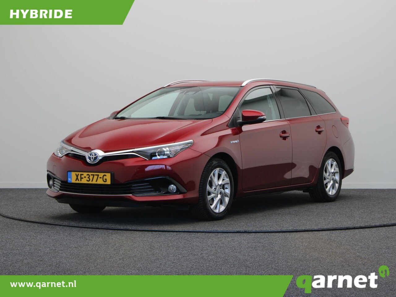 Toyota Auris Touring Sports - 1.8 Hybrid Executive Go | Navigatie | Cruise Control | Achteruitrijcamera | Lichtmetalen V - AutoWereld.nl