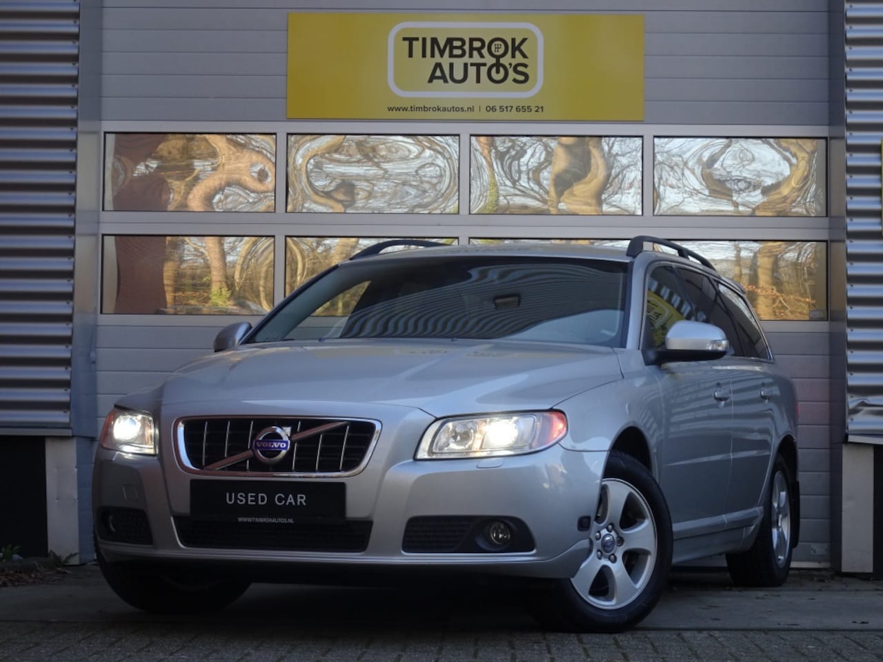 Volvo V70 - 2.5FT 231pk Aut. *1e eigenaar/Dealer-onderhouden/SUPER-netjes!* - AutoWereld.nl