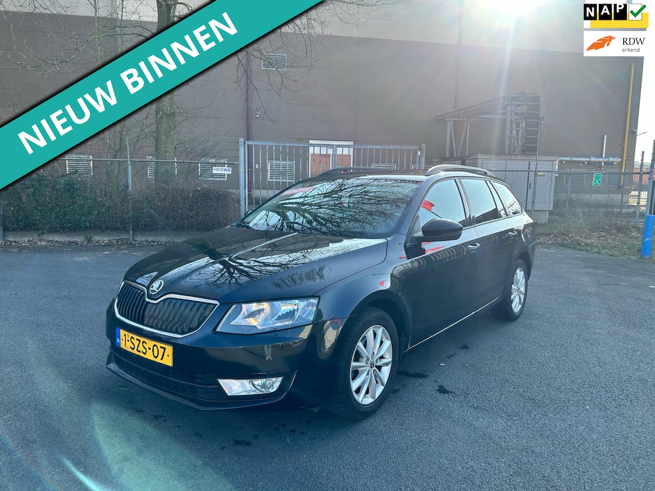 Skoda Octavia Combi - 1.2 TSI Greentech Ambition Businessline NETTE AUTO - AutoWereld.nl