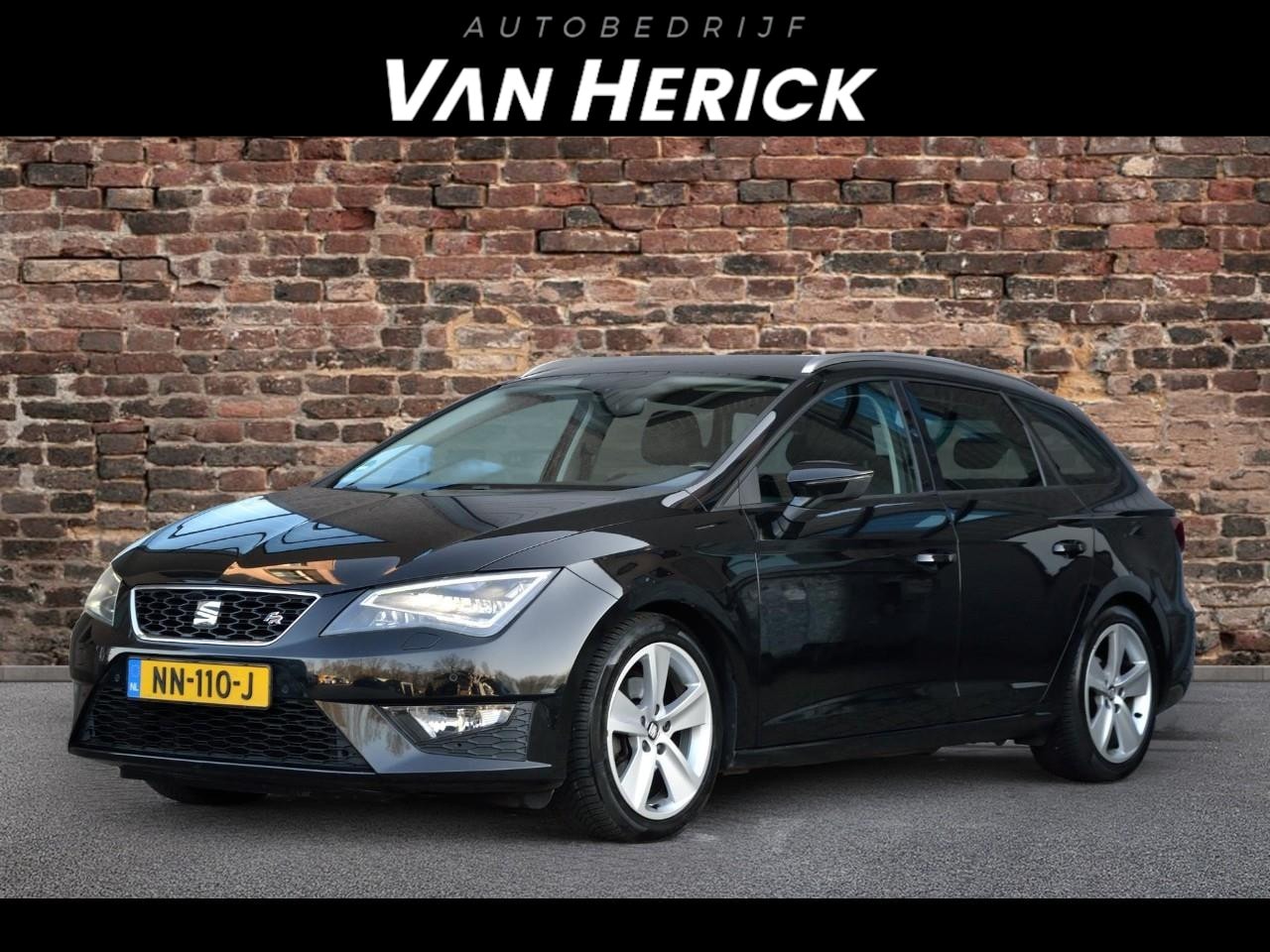 Seat Leon ST - 1.4 EcoTSI FR Connect 150PK | Half stof/leer | Cruise | Navi - AutoWereld.nl