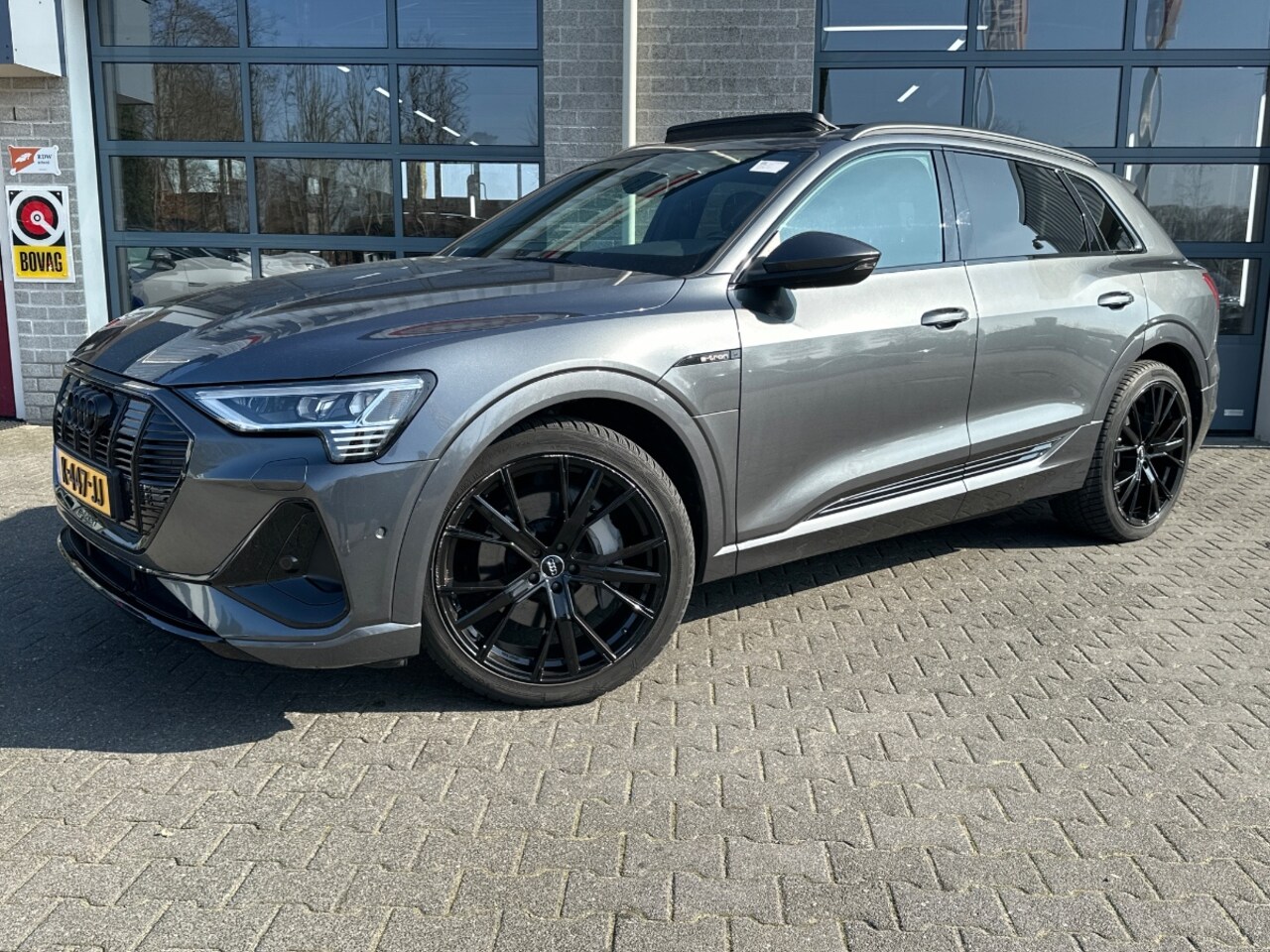 Audi e-tron - 55 quattro S LINE edition 95 kWh | LEER | SCHUIFDAK | - AutoWereld.nl