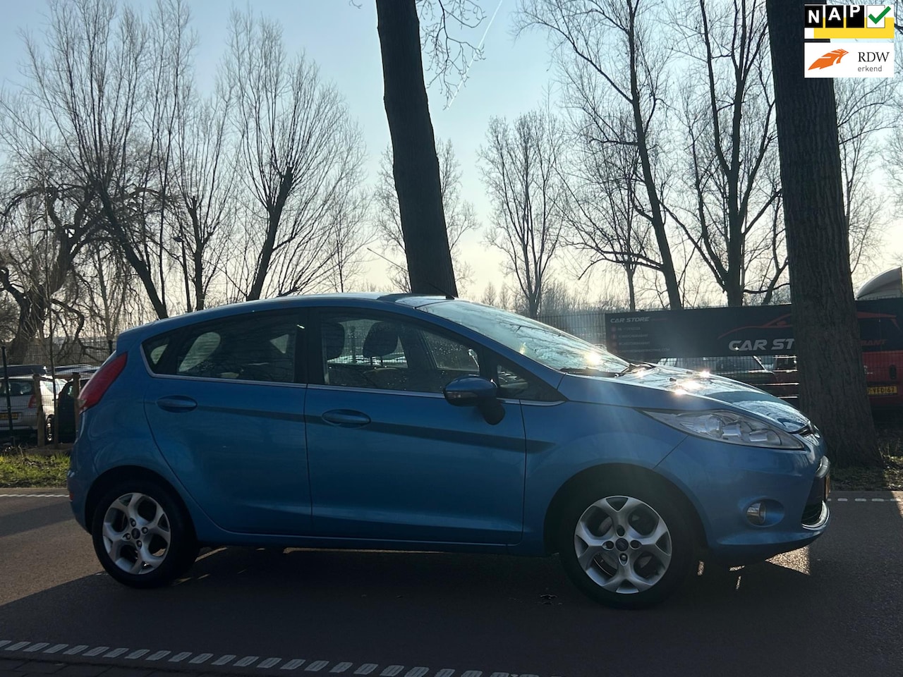 Ford Fiesta - 1.25 Titanium AIRCO!APK!5DEURS!KOOPJE! - AutoWereld.nl