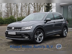 Volkswagen Tiguan - 1.5 TSI ACT R-Line Pano, Trekhaak, LED, Camera