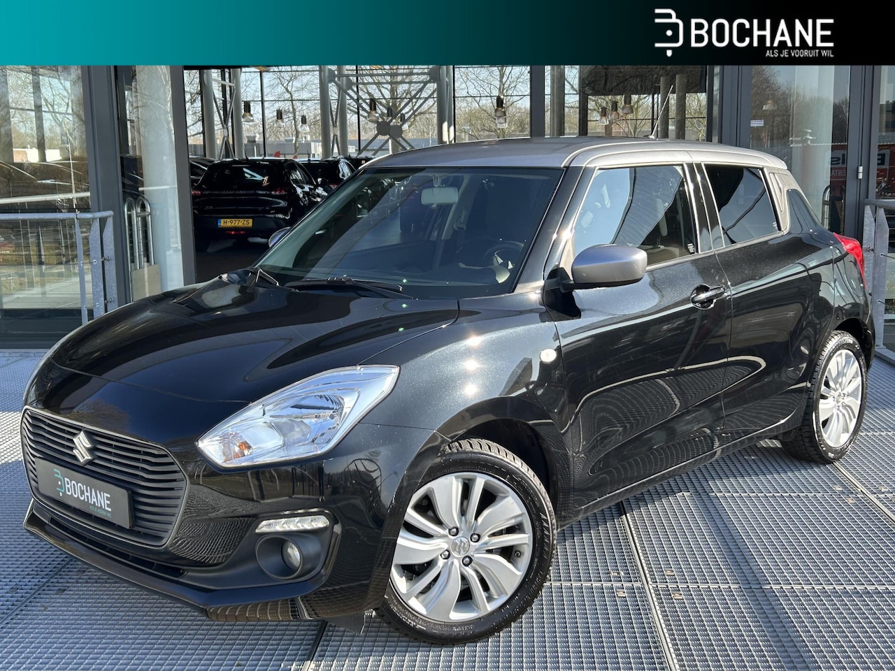 Suzuki Swift - 1.2 Select | Apple Carplay | Achteruitrijcamera | Airconditioning | Parkeersensoren Achter - AutoWereld.nl