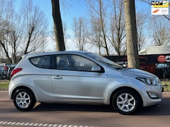 Hyundai i20 - 1.2i First Edition AIRCOAPKZUINIGLM VELGEN