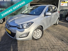 Hyundai i20 - 1.2i i-Drive | 2E EIGENAAR | 12 MND GARANTIE | AIRCO | NW APK | ELEC RAMEN |