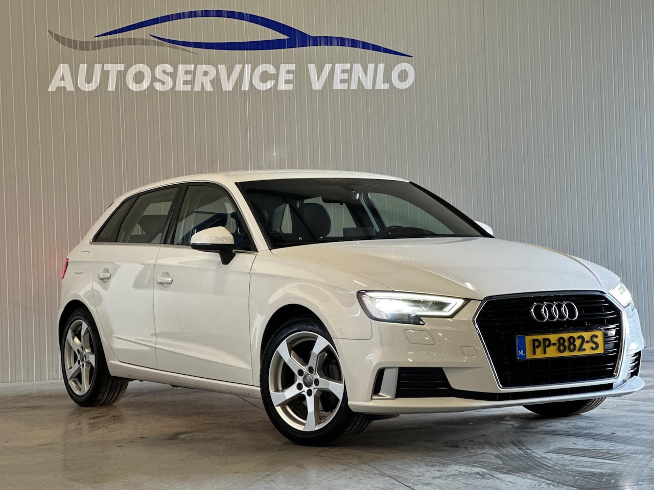 Audi A3 Sportback - 1.0 TFSI Sport Lease Edition 2017 | Wit | PDC | LED - AutoWereld.nl