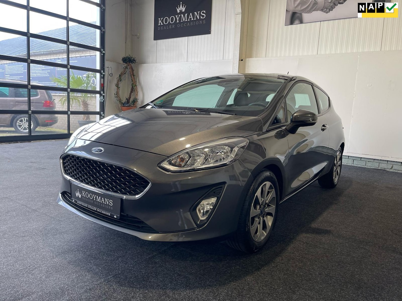 Ford Fiesta - 1.1 Trend Airco Parkeersensoren Stoelverwarming Lichtmetaalvelgen Line assist - AutoWereld.nl