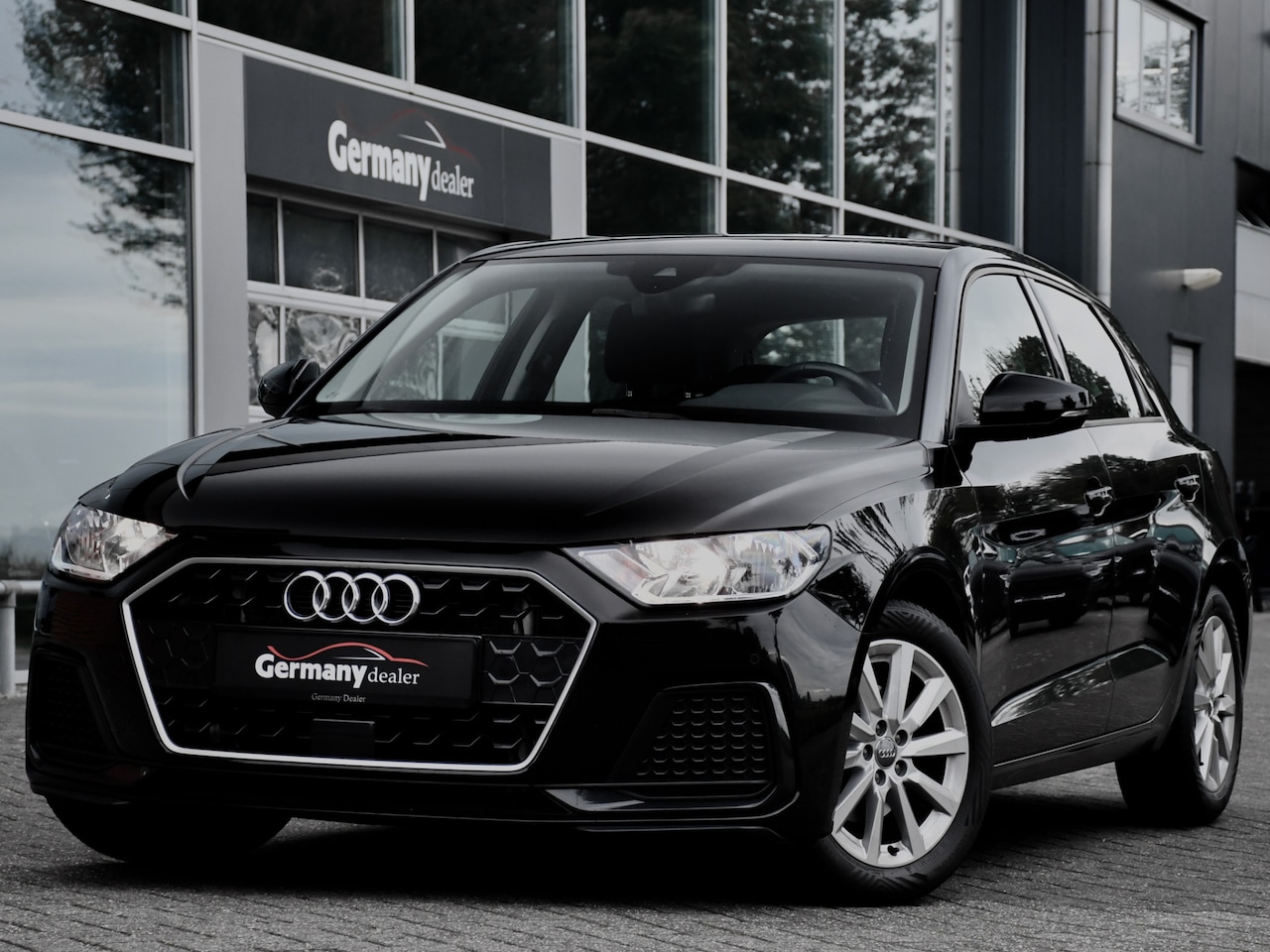 Audi A1 Sportback - 30TFSI S Line Pro Line S 116pk Virtual Navi Stoelverw Bi-Tone Park sensoren - AutoWereld.nl