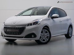 Peugeot 208 - 1.2 PureTech Signature (APPLE CARPLAY, LED, VERLICHTING, PANORAMA, STOELVERWARMING, PARKEE