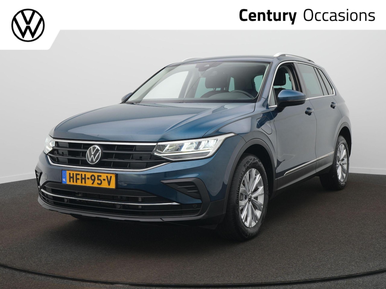 Volkswagen Tiguan - 1.4 TSI eHybrid DSG / Virtual cockpit / Adaptive cruise / Navi / Parkeersensoren - AutoWereld.nl