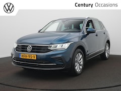 Volkswagen Tiguan - 1.4 TSI eHybrid Elegance / Virtual cockpit / Adaptive cruise / Navi / Parkeersensoren