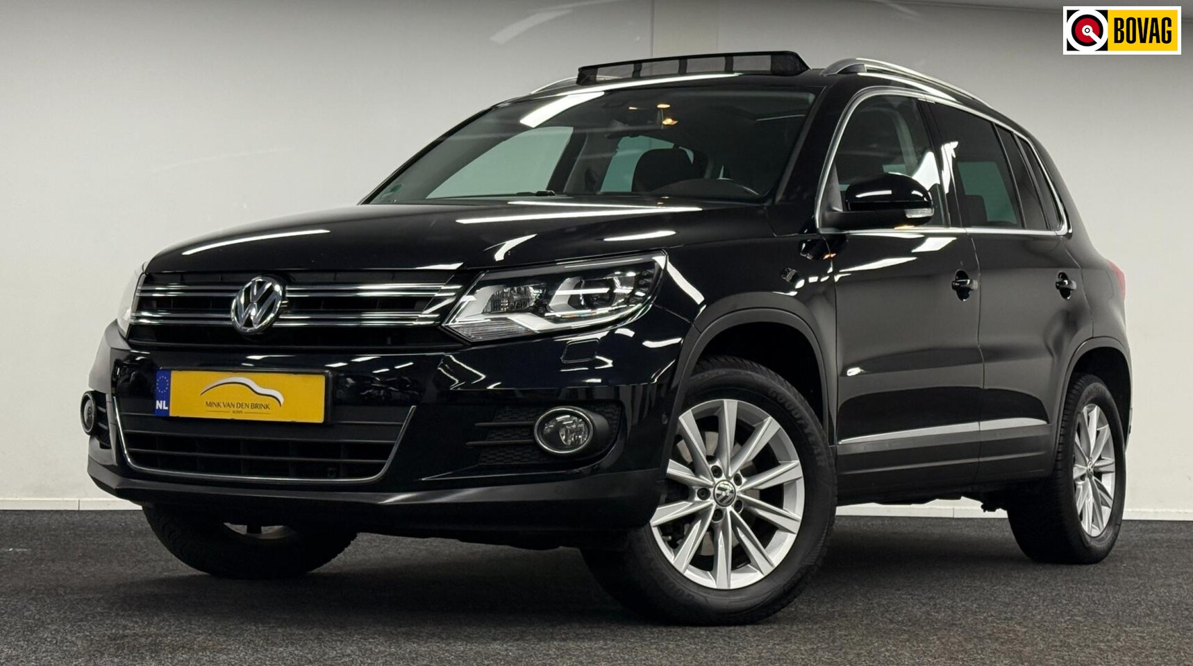 Volkswagen Tiguan - 2.0 TSI Sport&Style 4Motion*180PK*DealerOH*Panodak*Navi*Xenon* - AutoWereld.nl