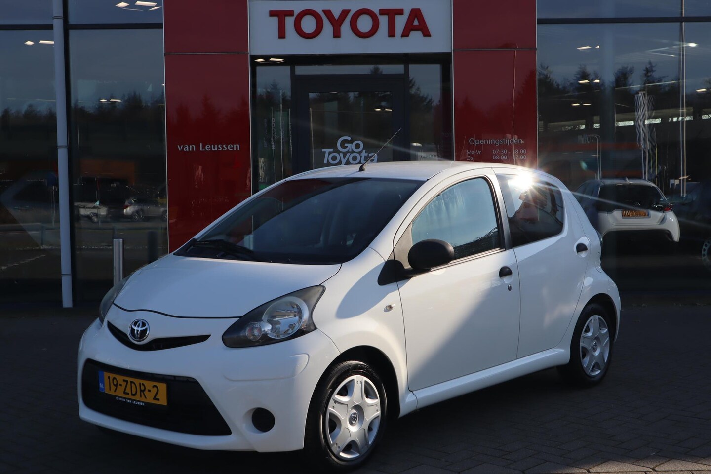 Toyota Aygo - COMFORT 5-DEURS AIRCO ELEK. RAMEN NL-AUTO - AutoWereld.nl