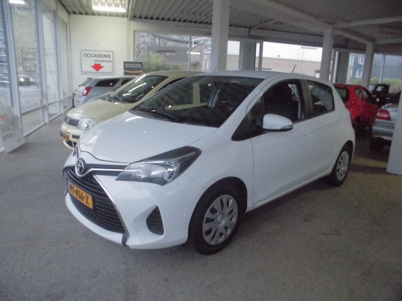 Toyota Yaris - 1.0 VVT-i Now 1.0 VVT-i Now - AutoWereld.nl