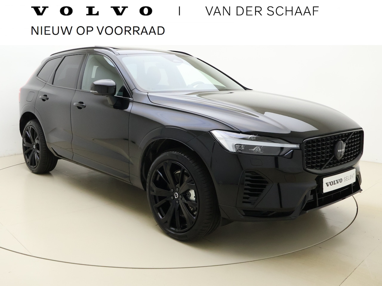 Volvo XC60 - T8 455pk AWD Ultimate Black Edition / NIEUW / DIRECT LEVERBAAR / LUCHTVERING / BOWERS&WILK - AutoWereld.nl